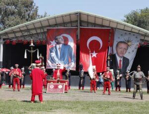 Cumhurbaşkanlığı Muhafız Alayı ve MSB Mehteran Birliği Samsun’da gösteri yaptı