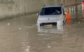 Osmaniye’de yağış hayatı olumsuz etkiledi: Araçlar yolda kaldı, evleri su bastı