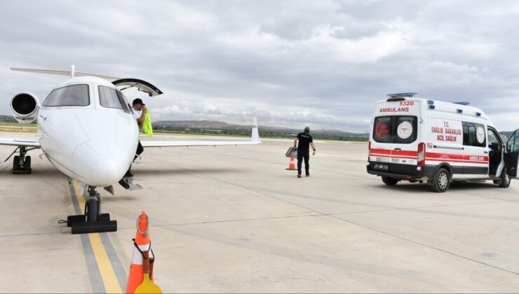 Mekke’de rahatsızlanan kişi ambulans uçakla Gaziantep’e getirildi