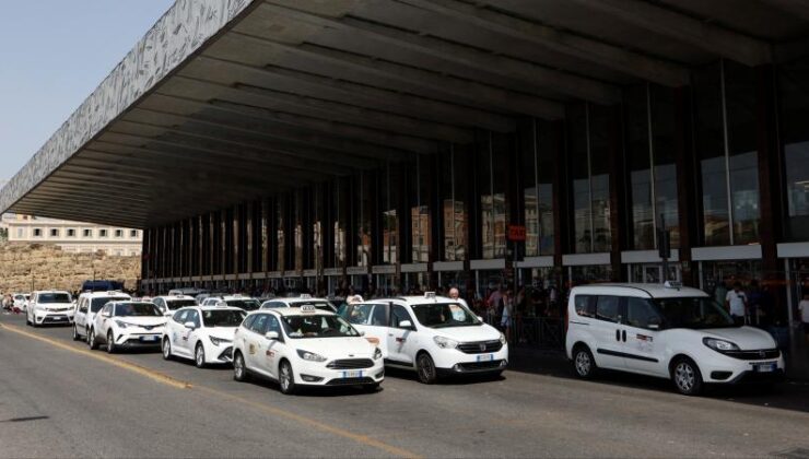 İtalya’da taksiciler greve gitti