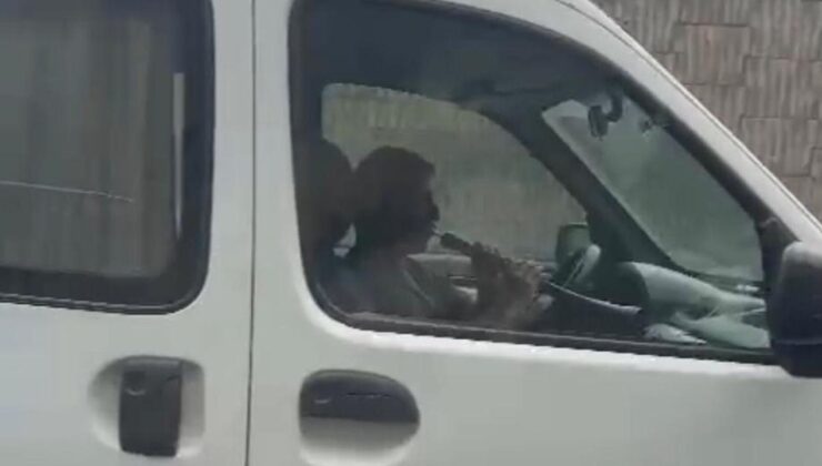 İstanbul’da sürücü direksiyon başında zurna çaldı