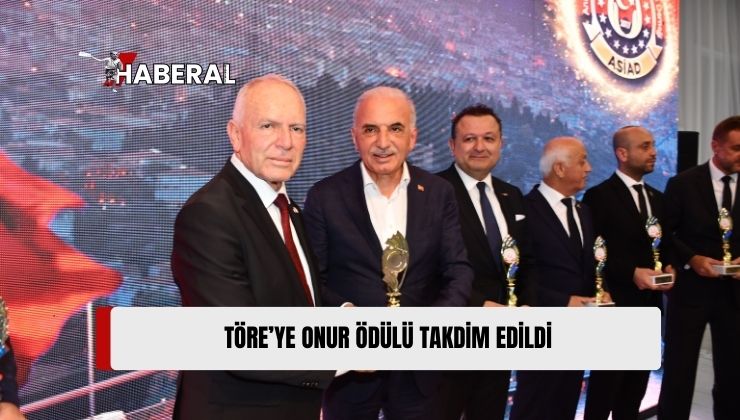 Töre’ye, İstanbul’da “Mutlu Barış Harekâtı’nın 50. Yılı Onur Ödülü“ Takdim Edildi