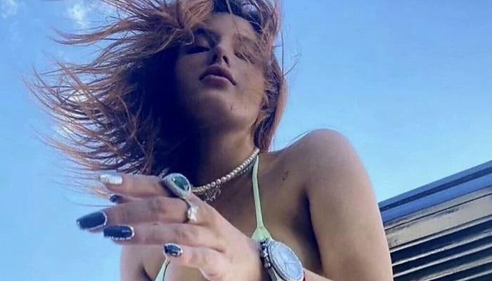 Bella Thorne bikinisiyle ayna karşısına geçip isyan etti! ‘Gerçekçi olmayan güzellik standartları’