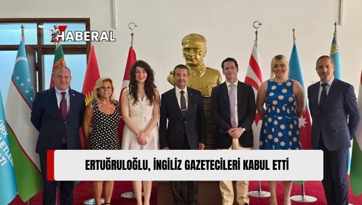Dışişleri Bakanı Tahsin Ertuğruloğlu, Bir Grup Gazeteciyi Kabul Etti