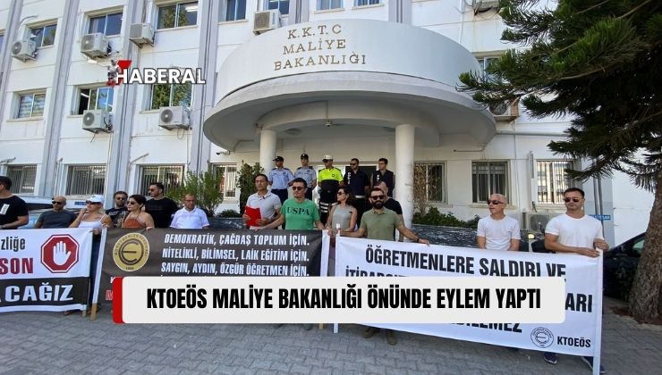 Kıbrıs Türk Orta Eğitim Öğretmenler Sendikası (KTOEÖS), Maliye Bakanlığı Önünde Eylem Yaptı