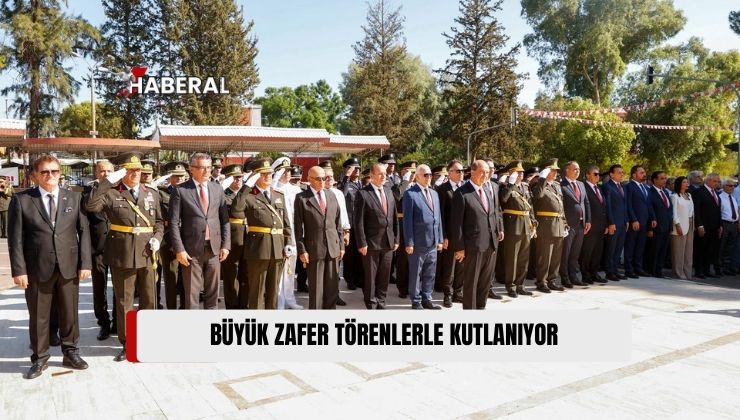 30 Ağustos Zafer Bayramı’nın 102’nci Yıl Dönümü Kutlamaları Dolayısıyla Lefkoşa Atatürk Anıtı’nda Tören Düzenlendi