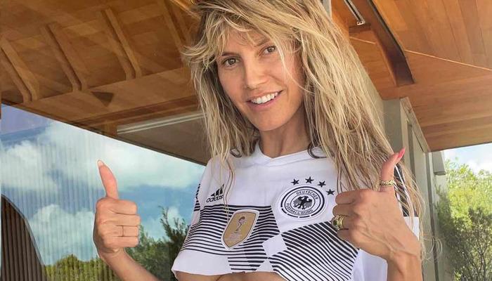 Heidi Klum bu sefer üstsüz denize girdi! Genç eşi o anları çekti