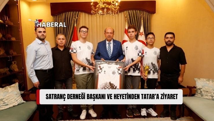 Cumhurbaşkanı Ersin Tatar, Lefkoşa Satranç Derneği Başkanı Baytun Tuna ve Yönetim Kurulu Üyelerini Kabul Etti