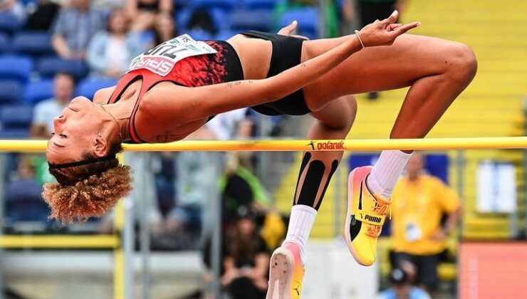 Gözler Buse’de…. İlk atlayışında 1,83’ü başarıyla geçti