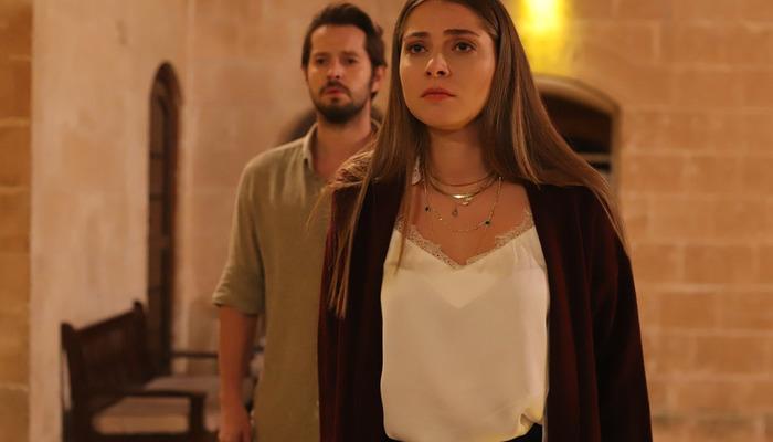 Hercai’nin Yaren’i İlay Erkök Türkiye’yi terk etti! O ülkeden ev ve araba aldı