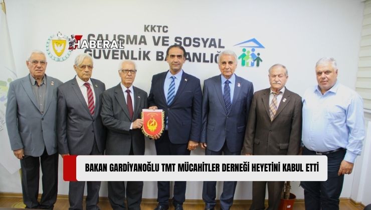 Çalışma ve Sosyal Güvenlik Bakanı  Sadık Gardiyanoğlu, Celal Bayrar Başkanlığındaki Kıbrıs Türk Mukavemet Teşkilatı (TMT) Mücahitler Derneği Heyetini Kabul Etti