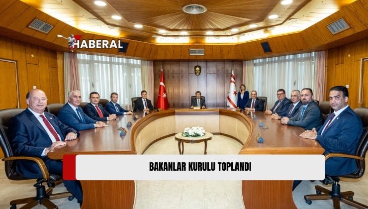 Bakanlar Kurulu, Üstel Başkanlığında Toplandı