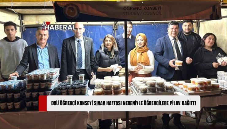 DAÜ Öğrenci Konseyi, Sınav Döneminde Öğrencilerin Motivasyonunu Artırmak Adına Yemek Dağıttı