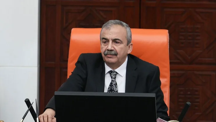 Cumhurbaşkanı Ersin Tatar’dan TBMM Başkanvekili Sırrı Süreyya Önder’e geçmiş olsun mesajı