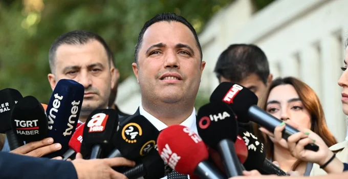 Avukat Rezan Epözdemir “siyasal ve askeri casusluk” ile “FETÖ’ye yardım”dan gözaltında