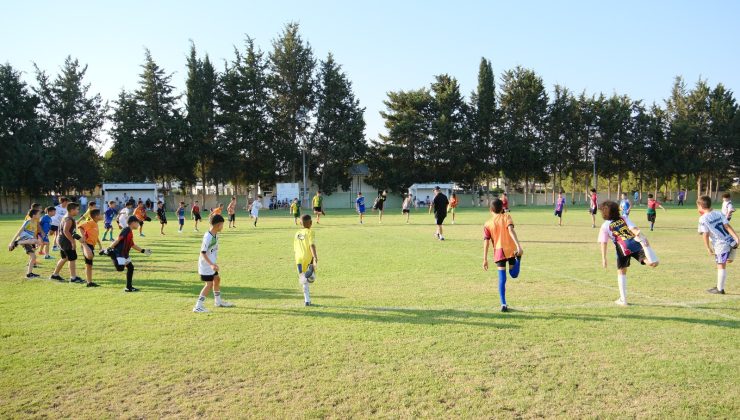 Mehmetçik Büyükkonuk Belediyesi Futbol Akademisi antrenmanlara başladı