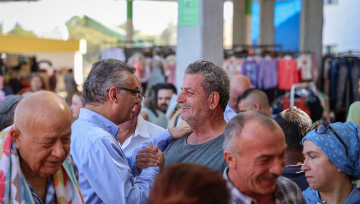 Erhürman, Lefkoşa Açık Pazar’ı ziyaret etti
