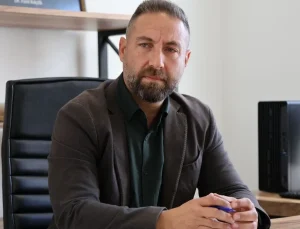 Maviş: “Eğitim bütçesi yetersiz”