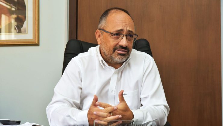 “Sosyal medya ruh sağlığı için ciddi risk”