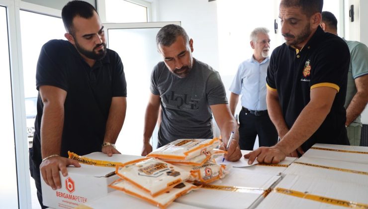 İskele Belediyesi “arı keki” dağıttı