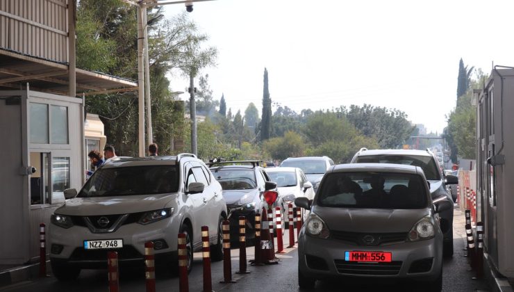 Kıbrıslı Türklerin Güney’e geçişleri 2,1 Milyonu aştı