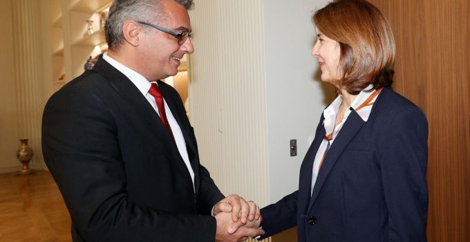 Erhürman- Holguín görüşmesi sona erdi