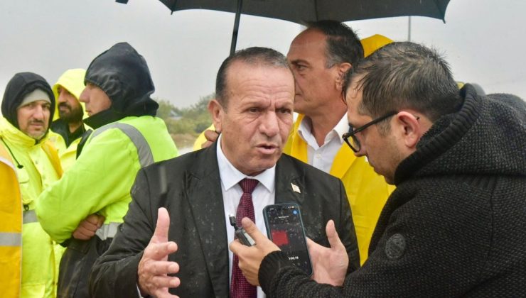 Sağanak devam ediyor, ekiplerin sahadaki çalışmaları sürüyor