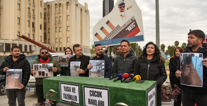 “Gemi batmak üzere”