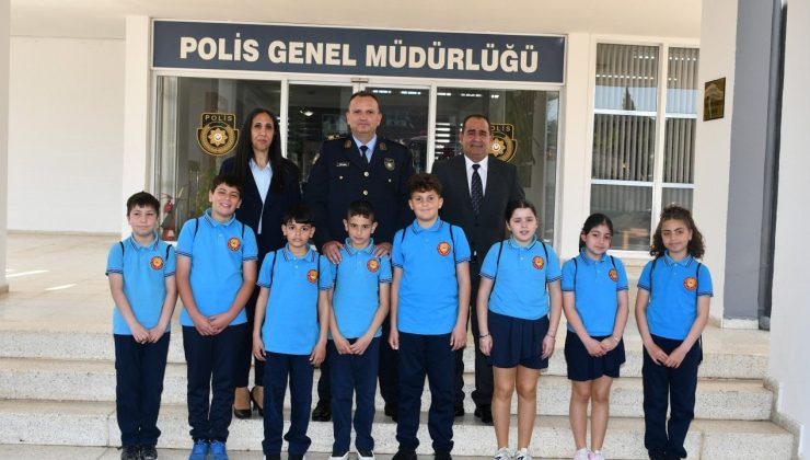 Dr. Suat Günsel Devlet İlkokulu öğrencilerden PGM Vekili Karagil’e ziyaret
