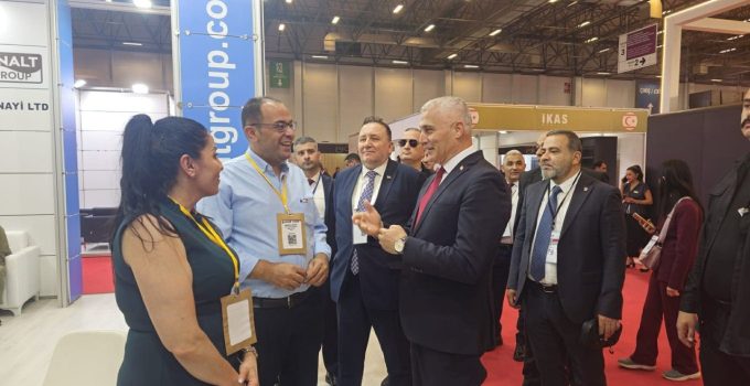 Amcaoğlu, İstanbul’da Yapı, İnşaat Malzemeleri ve Teknoloji Fuarı’na katıldı