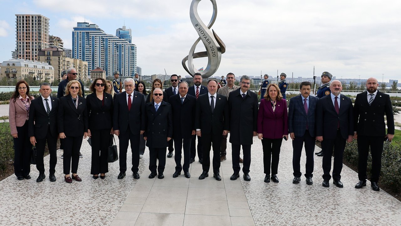 Cumhuriyet Meclisi heyeti Bakü’de ziyaretlerde bulundu