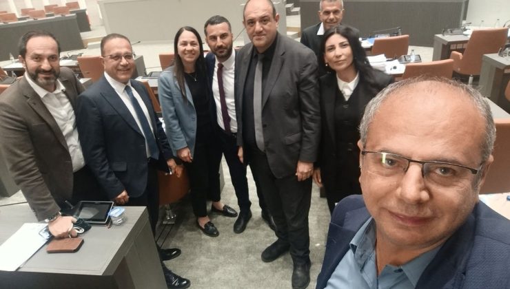 Meclis ara verdi, grevler ertelendi