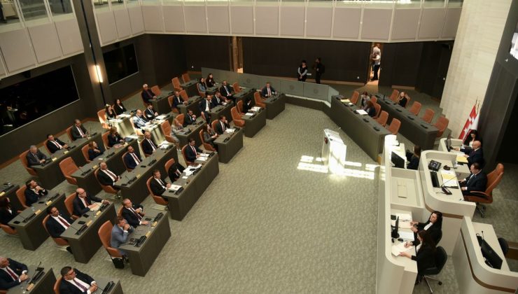 Meclis Genel Kurulu’nda oturuma ara verildi