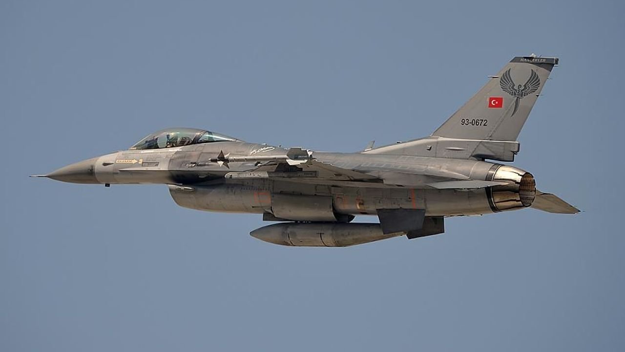 F-16 paniği