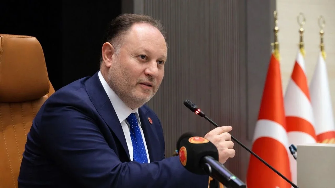 Öztürkler: “Erdoğan’ın izolasyonların sona ermesi gerektiği vurgusunu memnuniyetle karşılıyoruz”