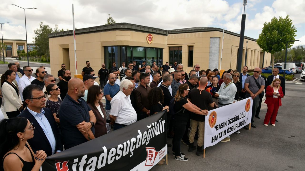 Ceza Muhakemeleri Usulü (Değişiklik) Yasası Meclis önünde protesto edildi