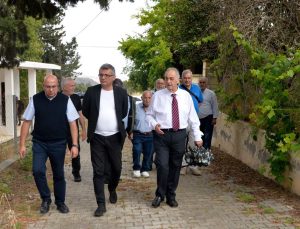Erhürman Karapaşa Köyü’nü ziyaret etti