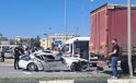 TIR’ın altına giren sürücü ölümden döndü