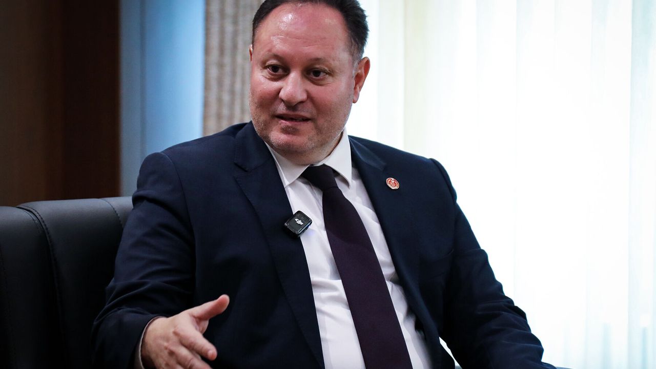 Öztürkler, “Bayramlar paylaşma kültürünün gelecek nesillere aktarıldığı en kıymetli zamanlardır”