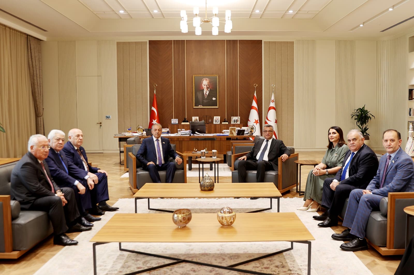 Cumhurbaşkanı Erhürman, Azerbaycan Dostluk Grubu Heyetlerini Kabul Etti