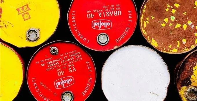 Uluslararası piyasalarda Brent petrolün varil fiyatı 101,78 dolara geriledi
