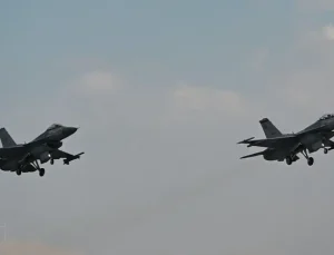 Türk Hava Kuvvetleri Kıbrıs’ın güneyinde eğitim uçuşu gerçekleştirdi
